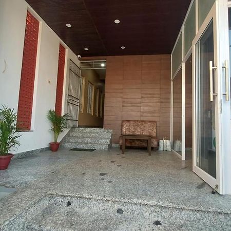 Mor Hotel Ruby House Puri Exterior photo