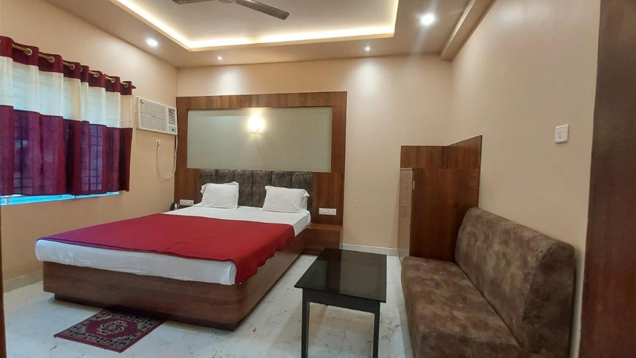 Mor Hotel Ruby House Puri Exterior photo